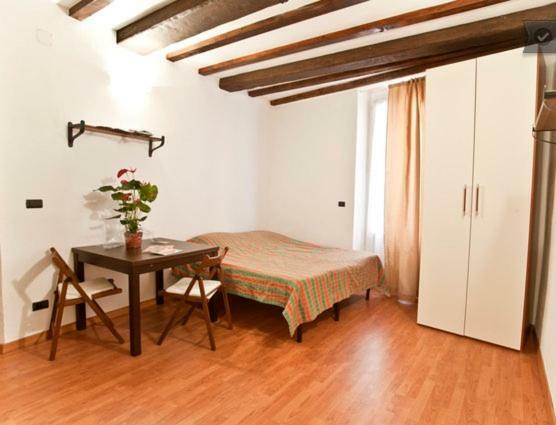 Monolocale Genova Centro Storico Apartment Exterior photo